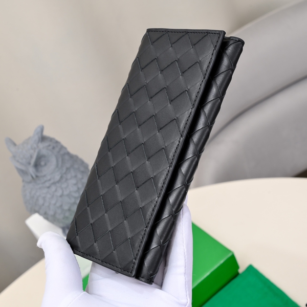 ボッテガヴェネタ財布コピー側面デザイン